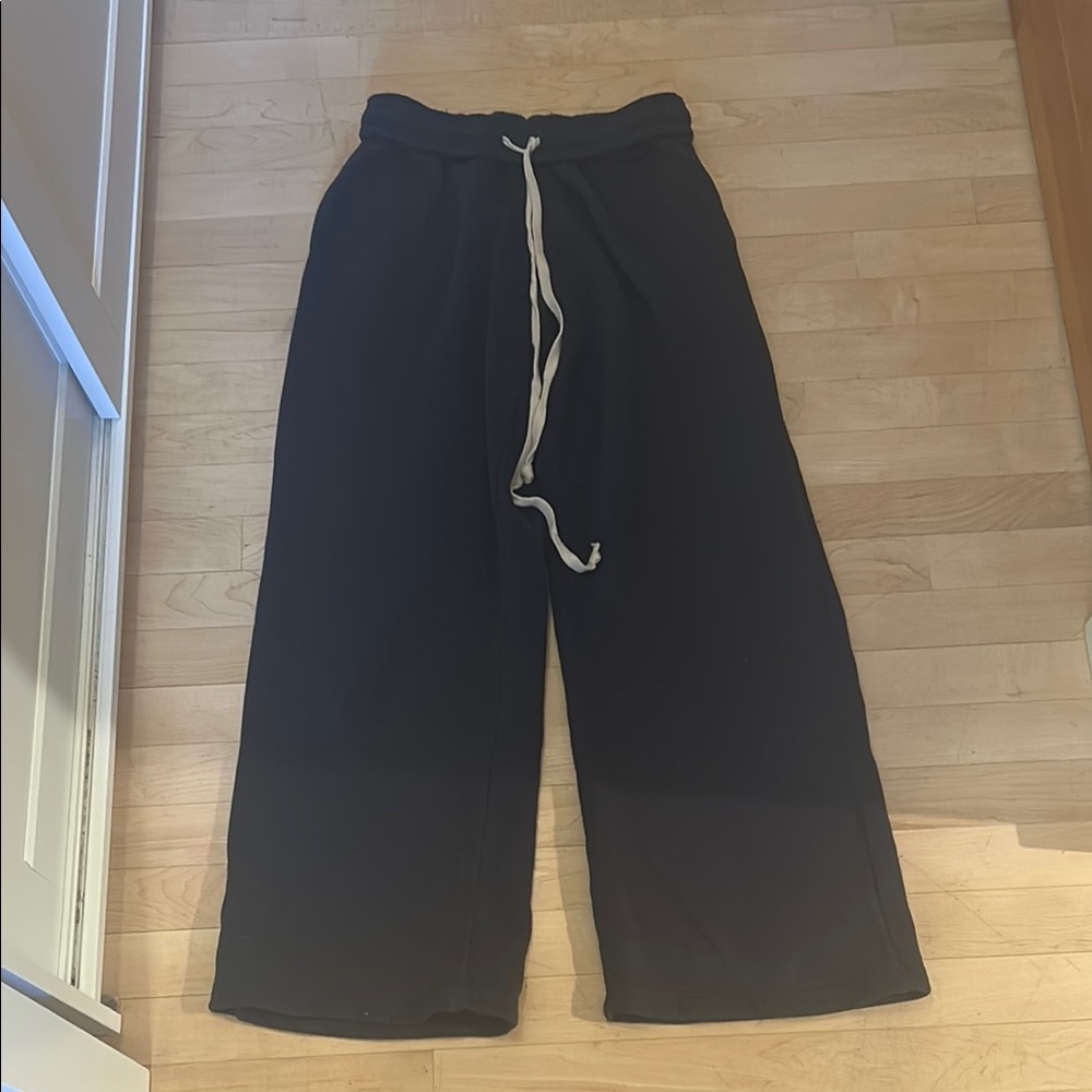 Brandy Melville navy Anastasia sweatpants  NWOT